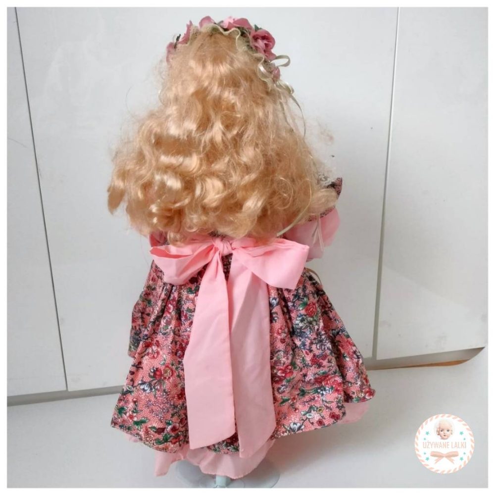 Lalka porcelanowa Cora - obrazek 2