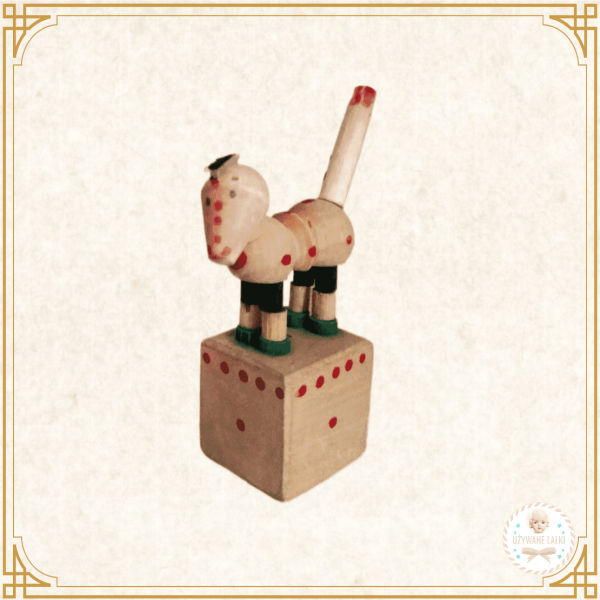 Drewniana zabawka naciskana (typu push puppet / Wakouwa) piesek